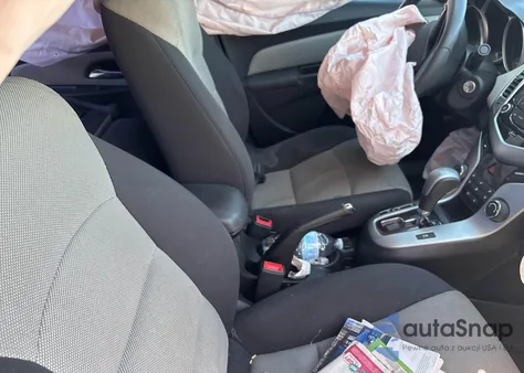 2016 Chevrolet Cruze Limited Ls из США, поврежденный, VIN 1G1PC5SH3G7183037